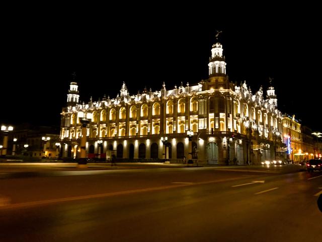 Night time in Havana